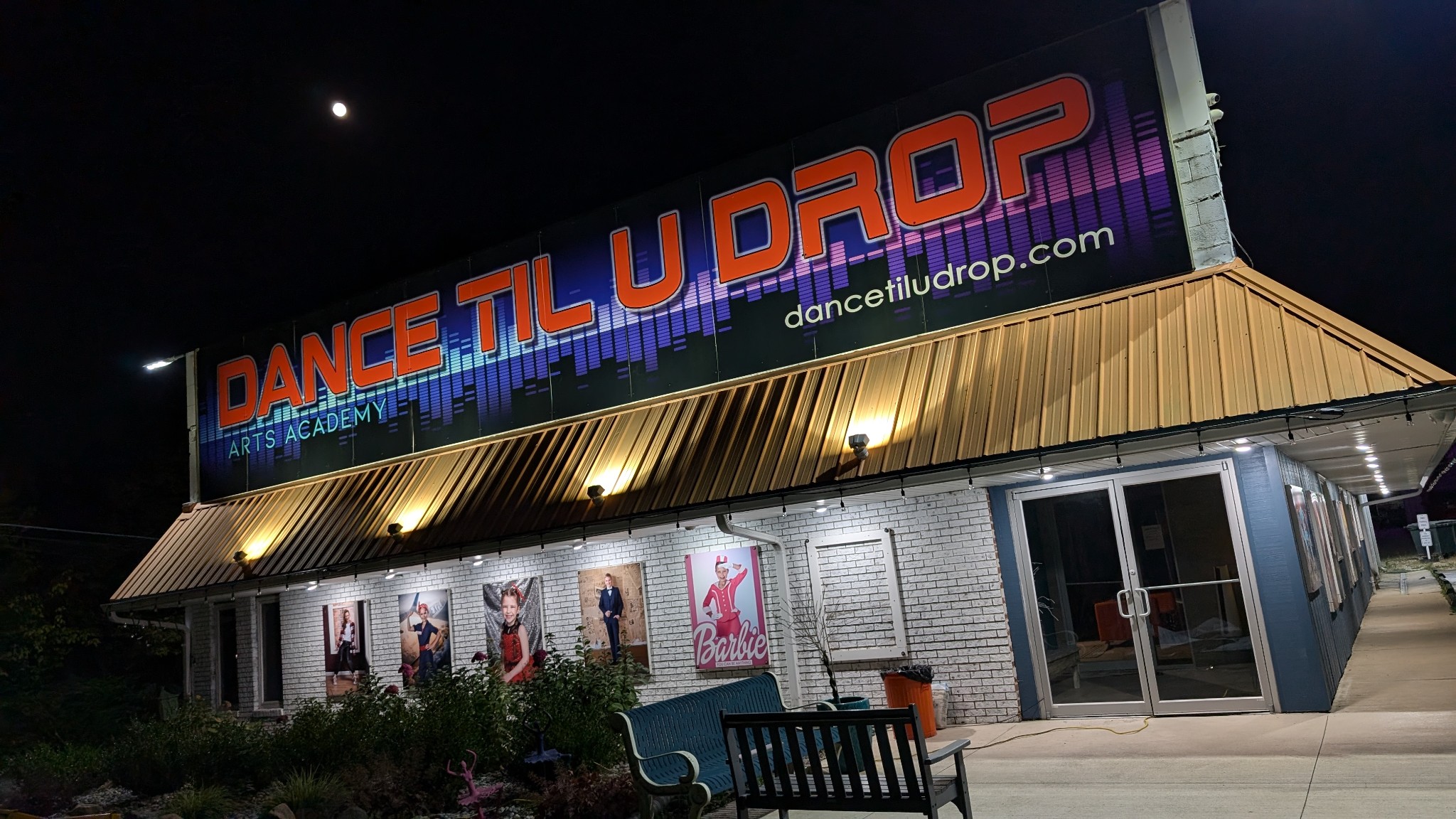 Custom Signage Image